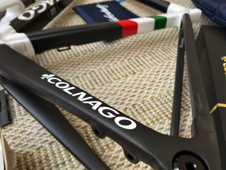 Colnago - C64 Disc (Gr. 52s, M/L) + Dura-Ace Di2 9270 + Campagnolo Bora WTO, 2022