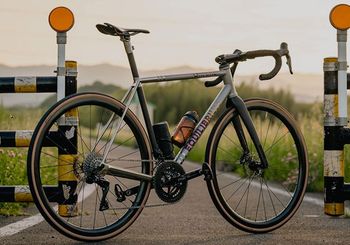 Brugt 3T EXPLORO RACEMAX BOOST FORCE AXS 1X12 700c 2024 2024 Road & Gravel