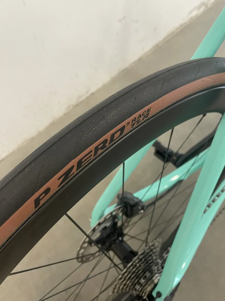 Bianchi - Specialissima Ultegra Di2, 2021