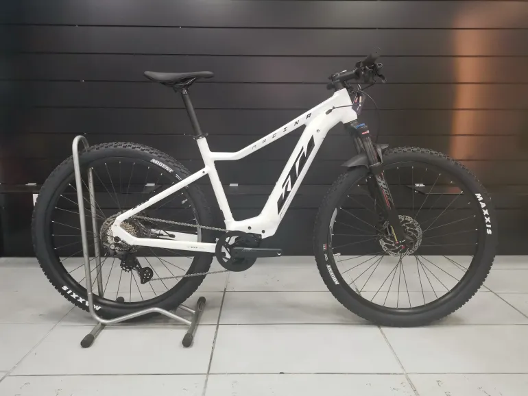 KTM - MACINA RACE 591, 2022