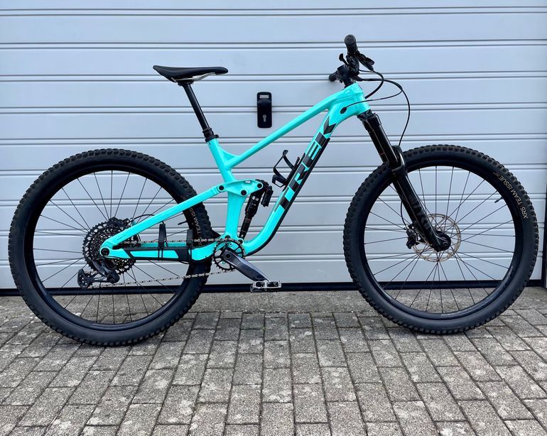 Trek - Slash 8, 2022