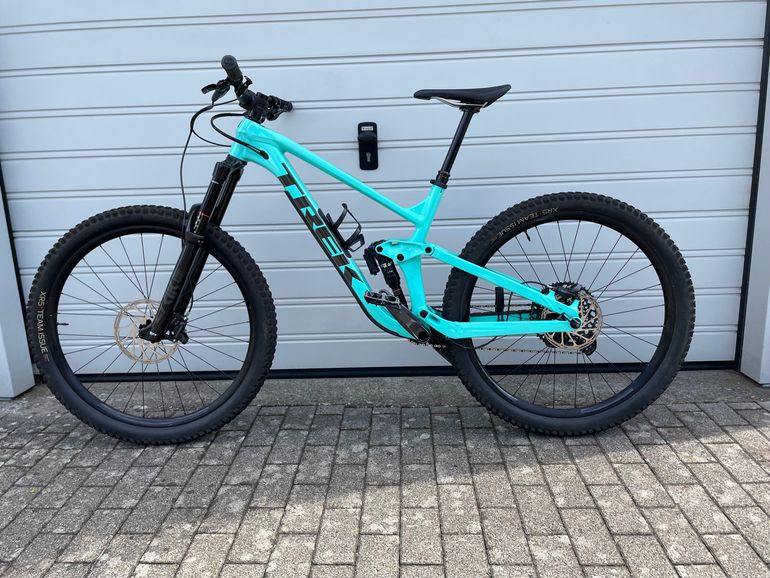 Trek - Slash 8, 2022