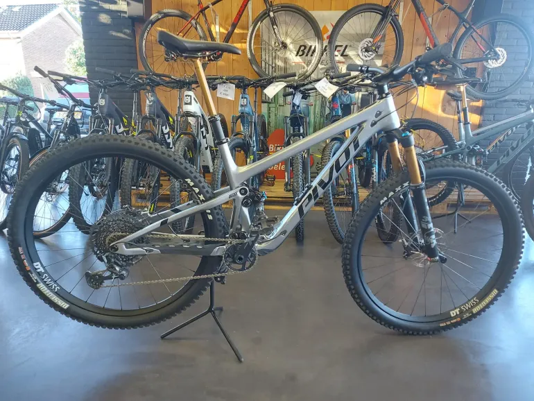 Pivot - Trail 429 Pro X01, 2023