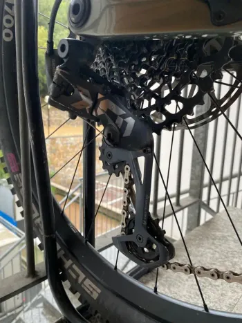 Used Pivot Firebird 29 Pro X01 2023 Mountainbike, Verde — image 4 of 7