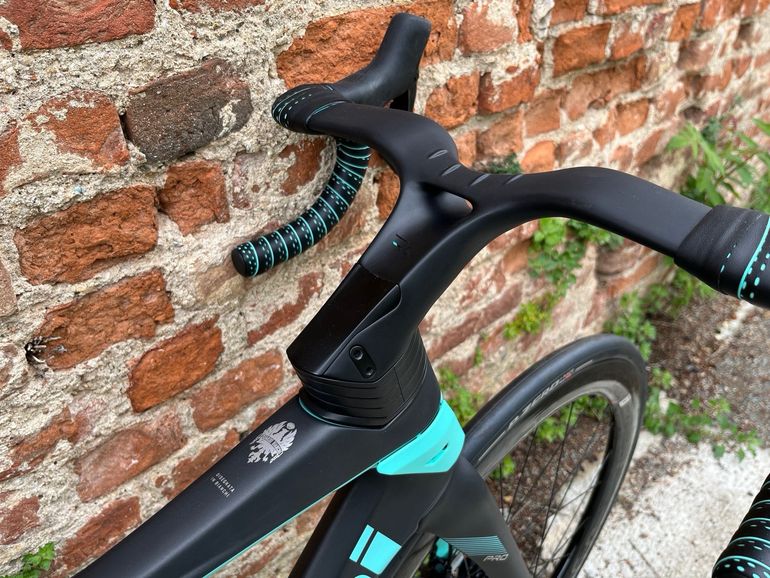 Bianchi - Oltre PRO - Durace Di2, 2023