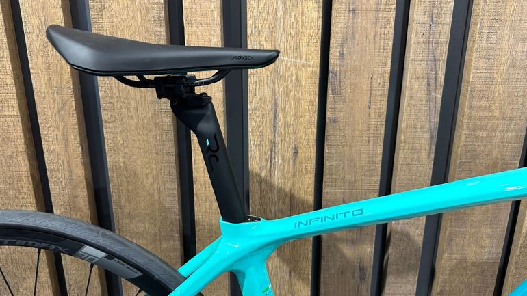 Bianchi - Infinito - 105 Di2, 2022