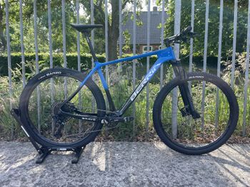 Used Berria BRAVO 5 2022 Mountainbike, Blau — image 1 of 5