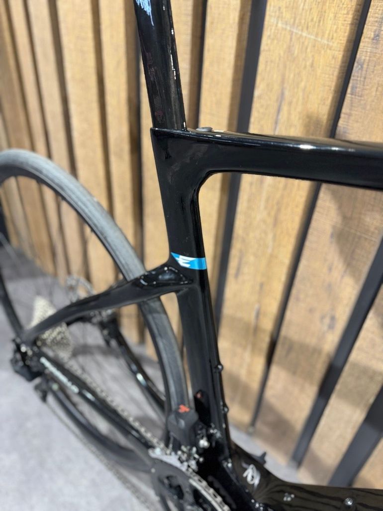 Pinarello - NYTRO E5 DISC 105 Di2, 2024