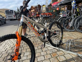 Used Pivot Firebird 29 Pro XT/XTR 2023 2023 Mountainbike, Hellgrau, 29 — image 5 of 6