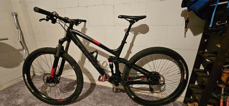 Trek - Fuel EX 8 29 2017, 2017