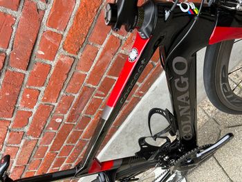Colnago Concept 48s/ZIPP 303/ Shimano Dura Ace 7, 2 Kg! Full Carbon/Good Condition! 2020 Road & Gravel d'occasion — image 8 sur 14