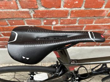 Colnago Concept 48s/ZIPP 303/ Shimano Dura Ace 7, 2 Kg! Full Carbon/Good Condition! 2020 Road & Gravel d'occasion — image 9 sur 14