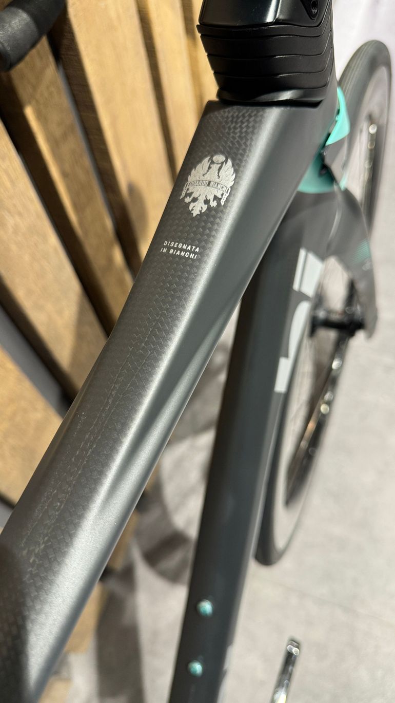 Bianchi - Oltre RC Durace Di2 2023, 2023