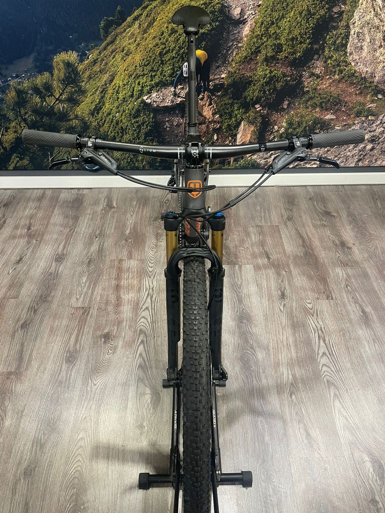 Mondraker - PODIUM CARBON R 2023, 2023