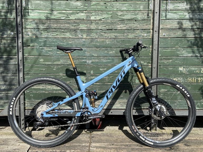 Pivot - Trail 429 Pro Enduro, 2022