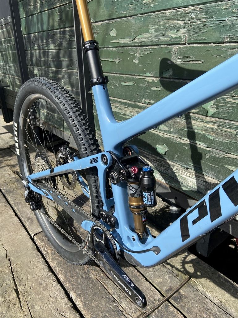 Pivot - Trail 429 Pro Enduro, 2022