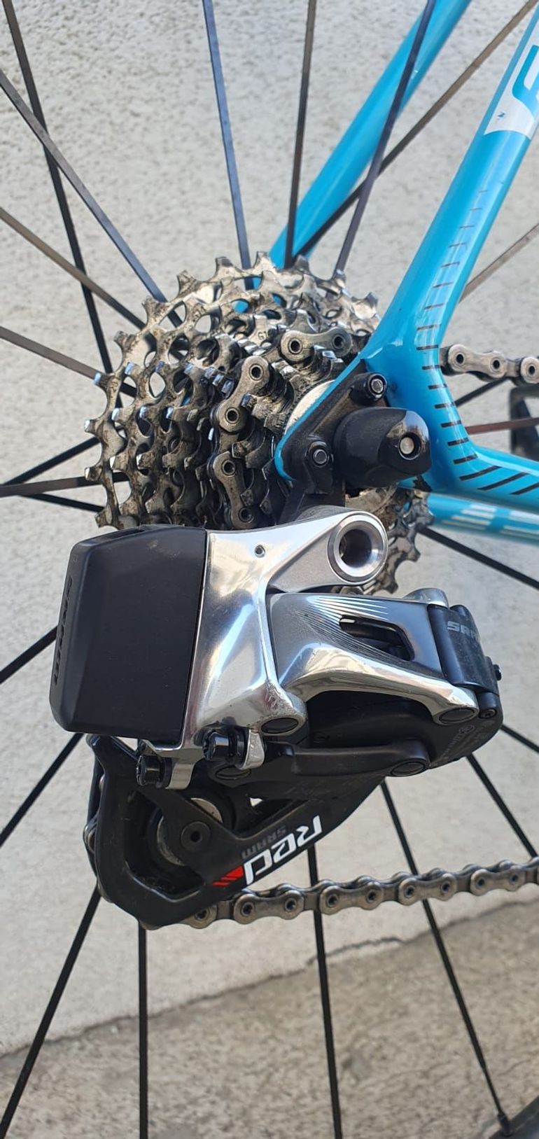 Focus - Izalco max AG2R Red eTap, 2018