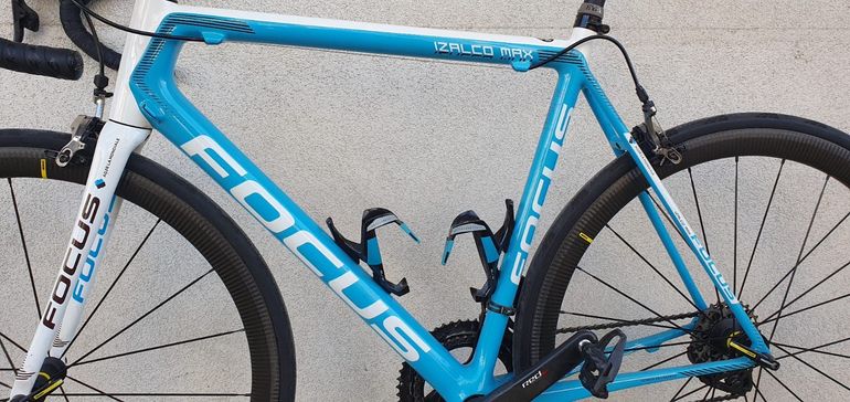 Focus - Izalco max AG2R Red eTap, 2018