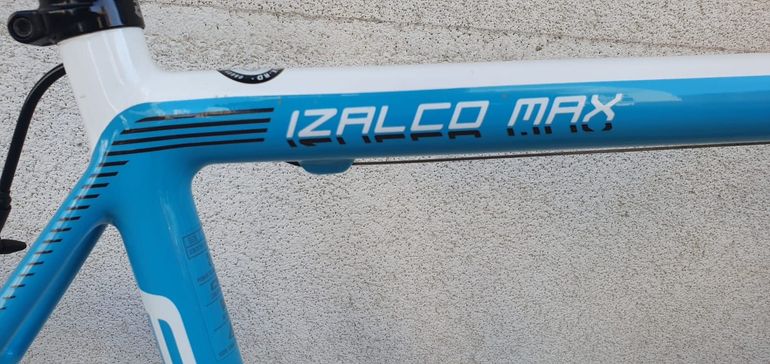 Focus - Izalco max AG2R Red eTap, 2018