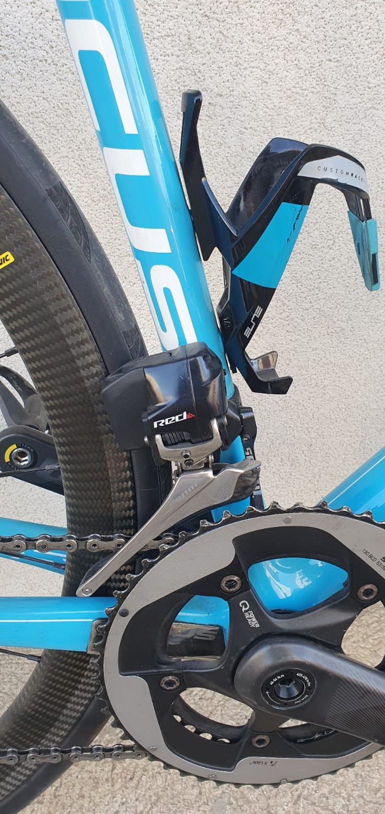 Focus - Izalco max AG2R Red eTap, 2018